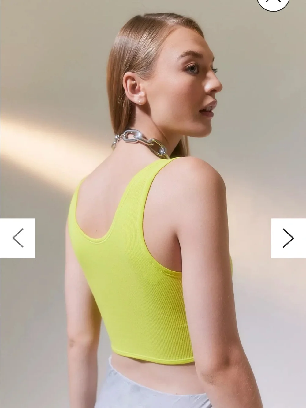 Urban Outfitters Wrap It Up Seamless Reversible Hot Pink Ribbed Tank - Picture 5 of 7